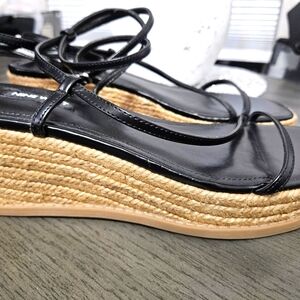 Nine West Womens Alexx Rounded Open Toe Strappy Detailed Wedge Sandal Size 8.5M